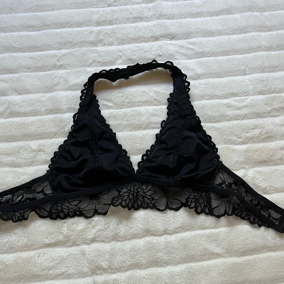 Victoria’s Secret PINK black bralette - Picture 5 of 7